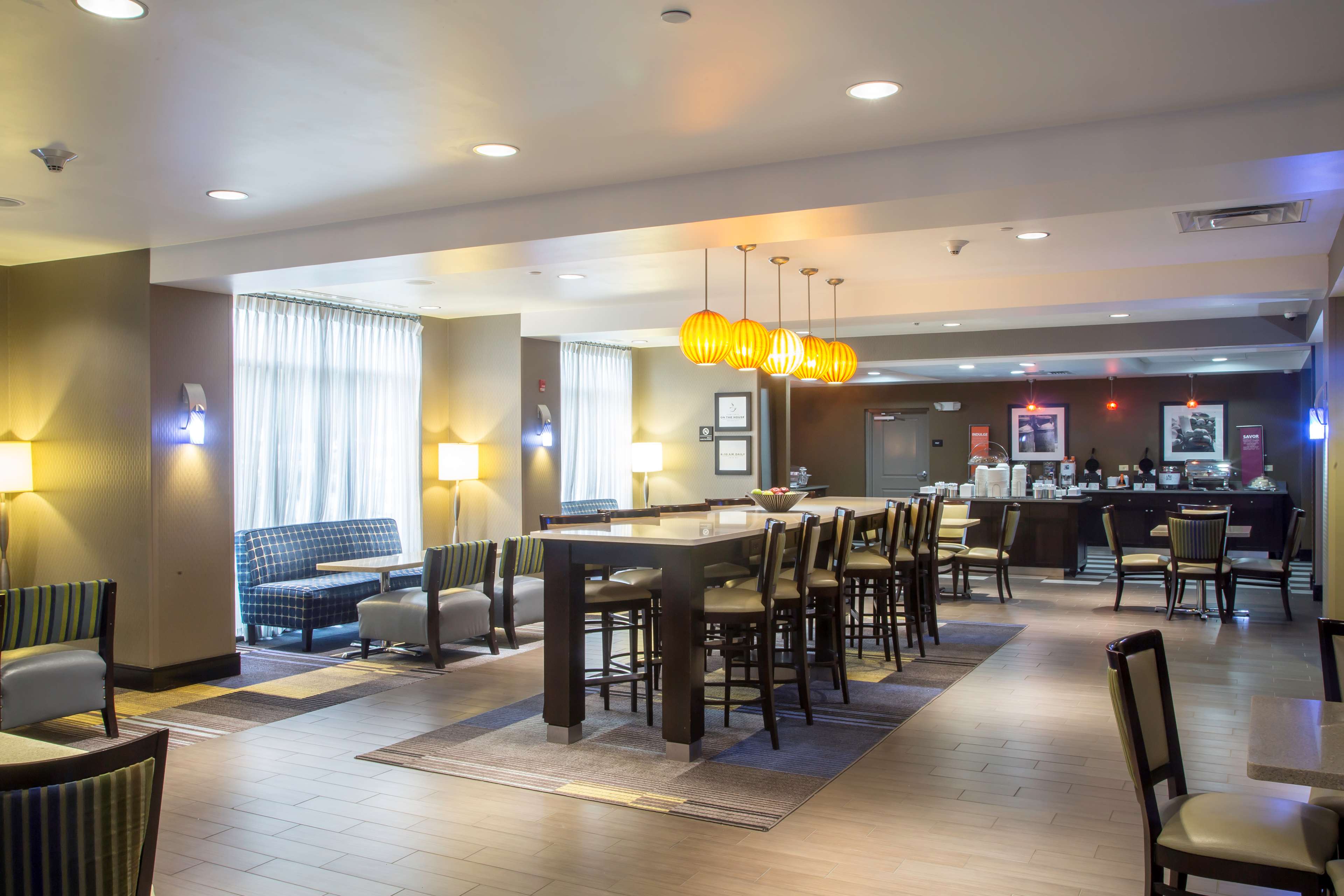 Hampton Inn Oxford Conference Center - photo 6