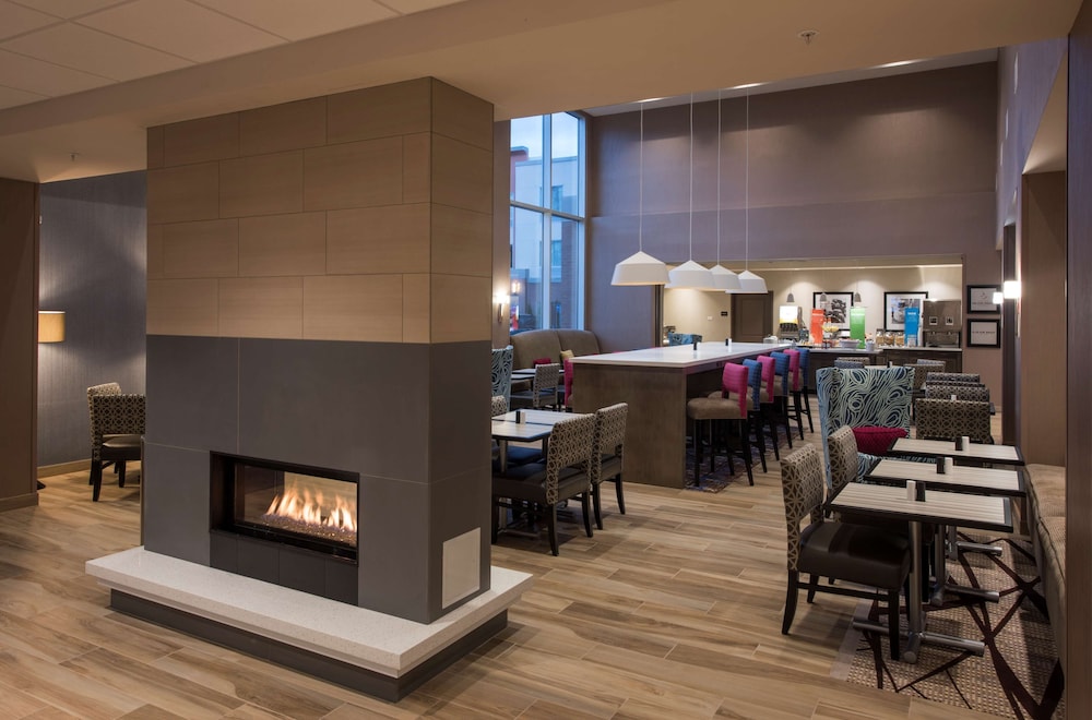 Hampton Inn & Suites Seattle Redmond - photo 3