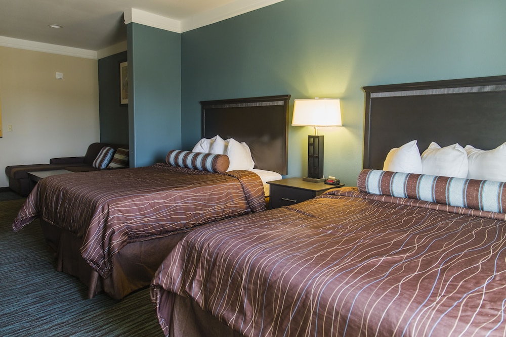 Red River Inn And Suites - photo 15