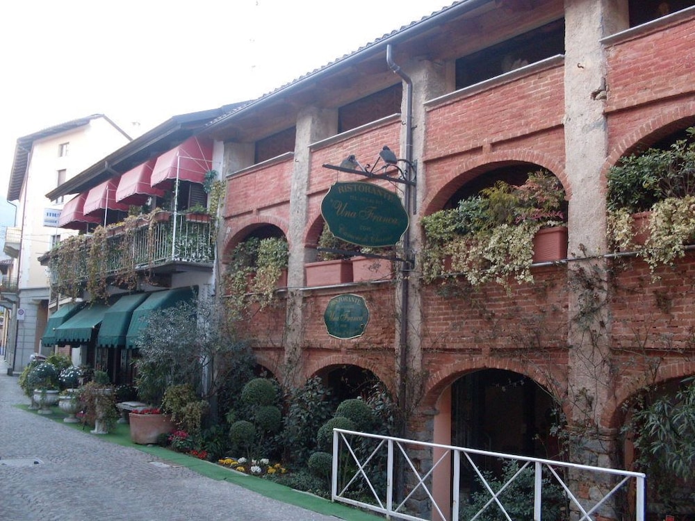 Ristorante Una Franca — hotel in Biella