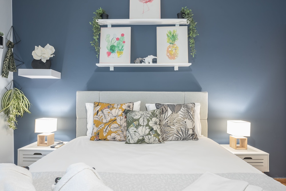 City Nest Apartment by Cloudkeys — 4-Star Luxury Hotel in Athens, Greece