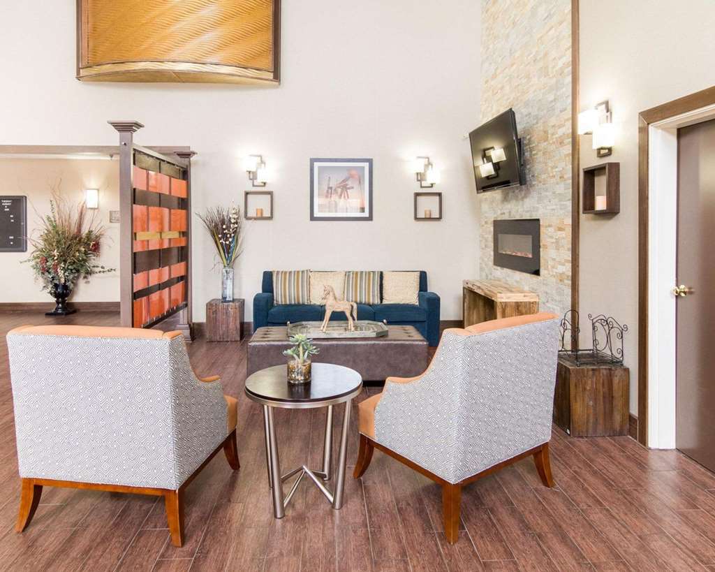 Comfort Suites Odessa near University - photo 8