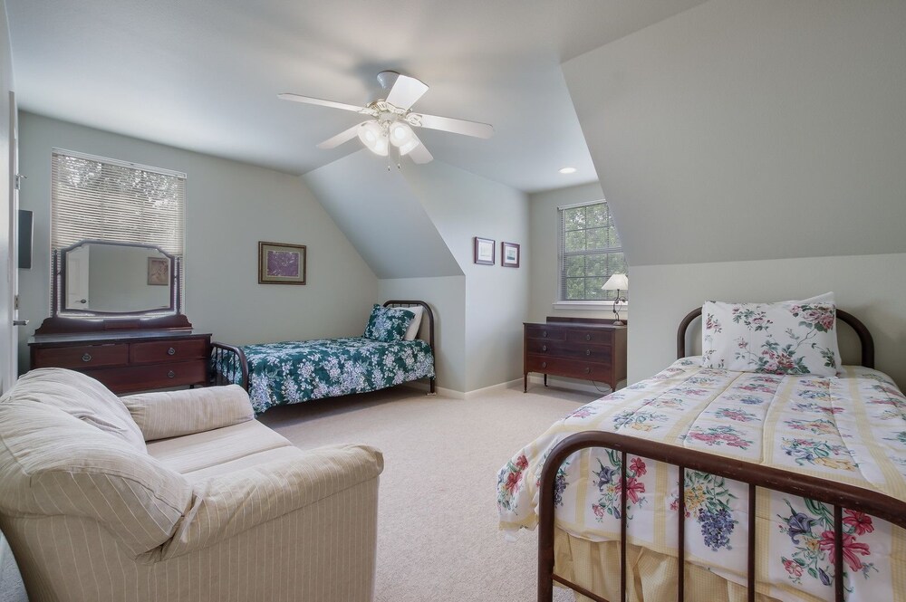 Guadalupe River Rock Retreat 9740 by RedAwning - photo 6