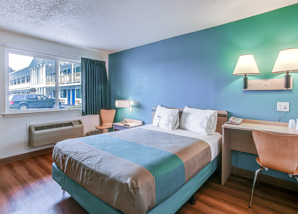 Motel 6 Coos Bay OR - photo 6