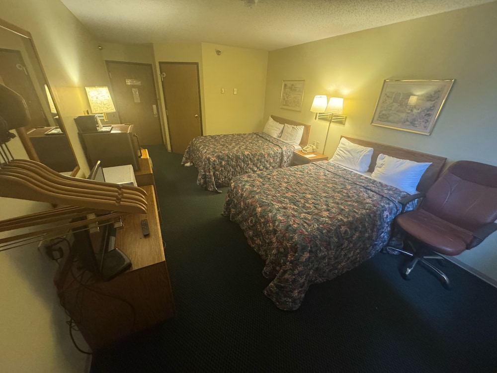 Smart Choice Inn - photo 17