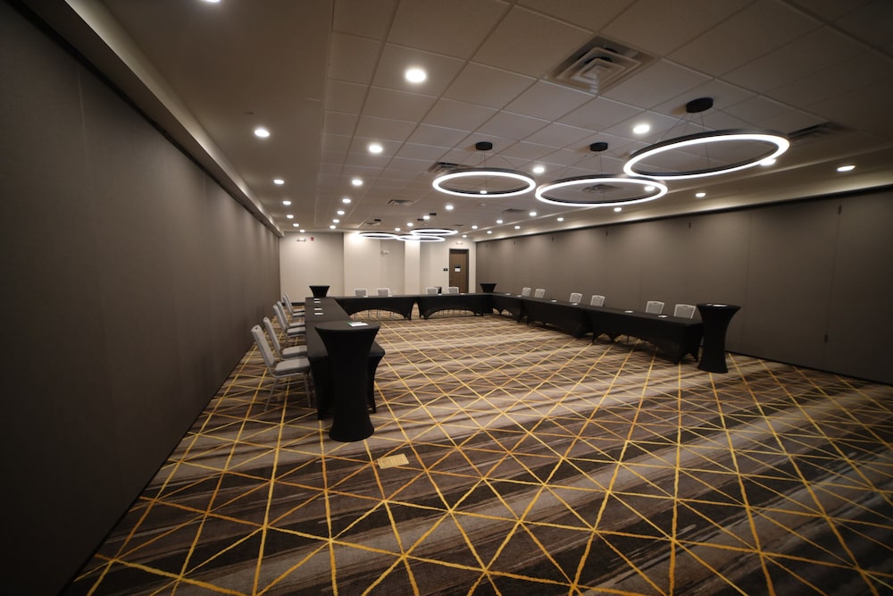 Holiday Inn Nashville Airport by IHG - photo 56