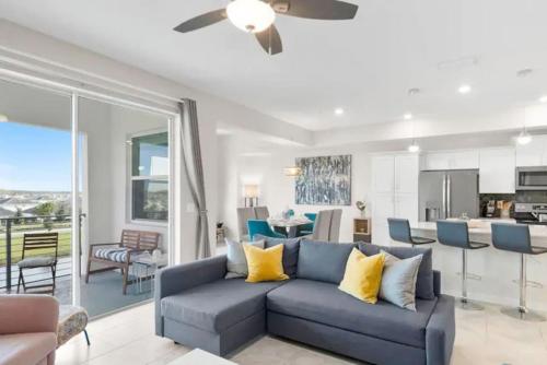 Modern Storey Lake Resort Disney Orlando 3161 401 — 4-Star Luxury Hotel in Kissimmee, United States