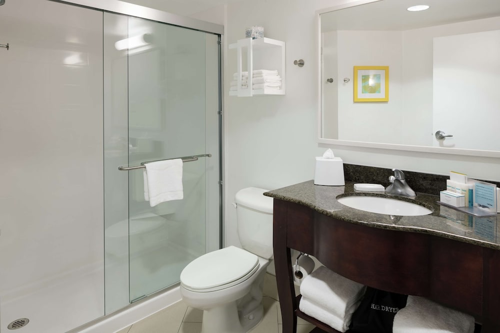 Hampton Inn & Suites Memphis Beale Street - photo 37