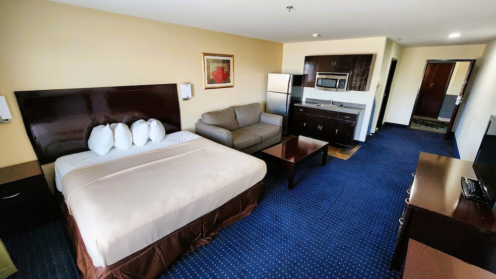 FairBridge Inn & Suites Canadian - photo 8