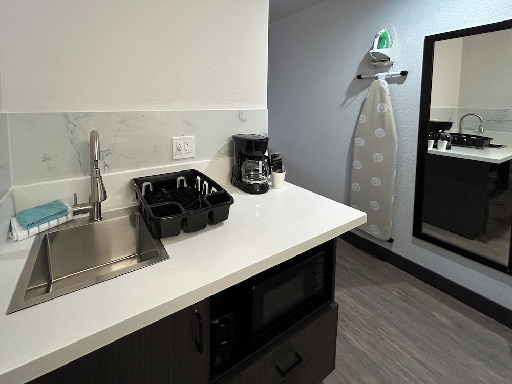 Studio 6 San Diego Ca Hotel Circle Mission Valley - photo 13
