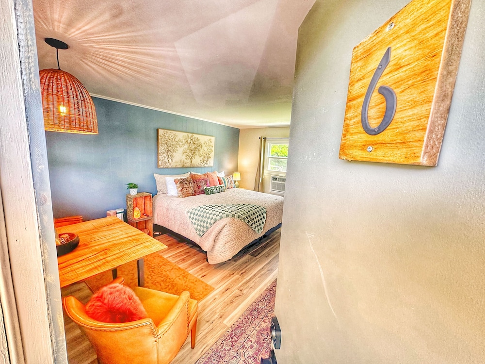Brittany Motel — hotel in Manchester Center
