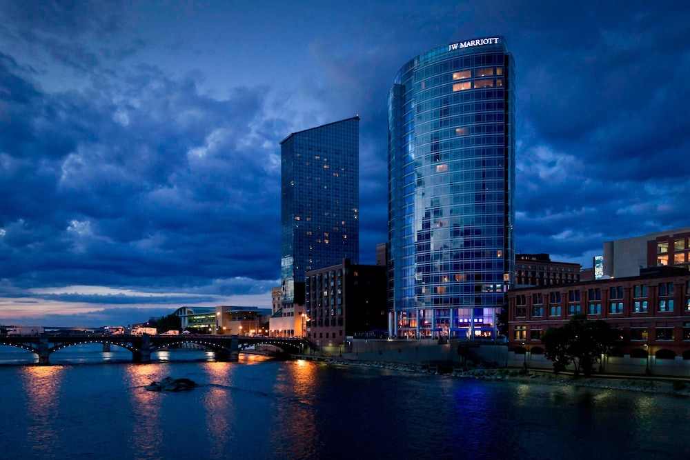 JW Marriott Hotel Grand Rapids - carbon neutral hotel in Grand Rapids