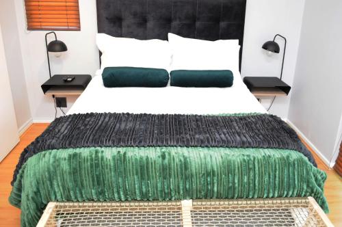 Century City Luxury 2 bedroom apartment in Cape Town