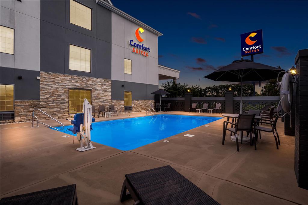 Comfort Suites near Camp Lejeune - photo 28