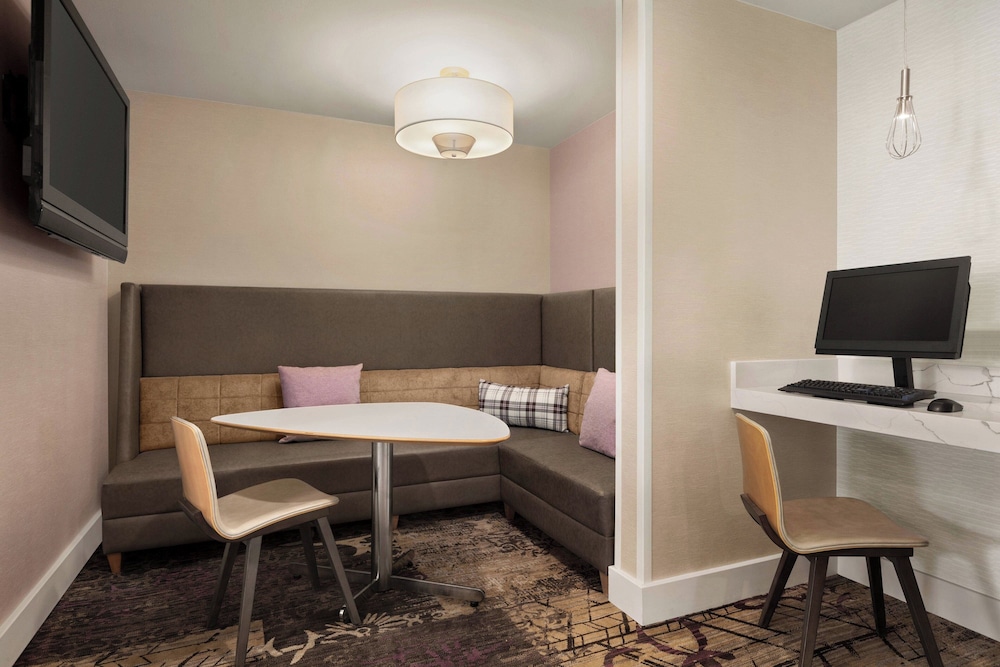 Residence Inn by Marriott Salinas Monterey - photo 26