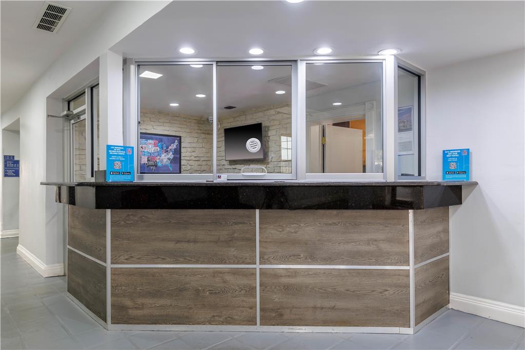 Studio 6 Suites Dallas TX Downtown - photo 13