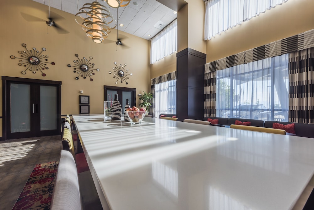 Hampton Inn & Suites Salt Lake City University Foothill Dr - photo 62