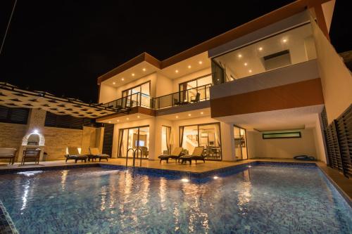 Premium3 in Unknown City, Turkey