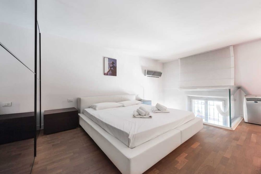 Short Let Florence Stunning Loft - last minute hotel in Florence