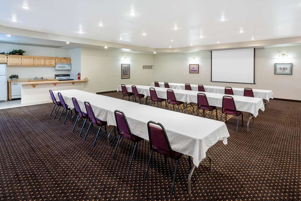 Inn at Lander Travelodge by Wyndham - photo 26