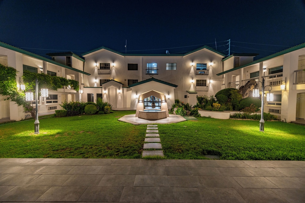Quinta Dorada Hotel and Suites