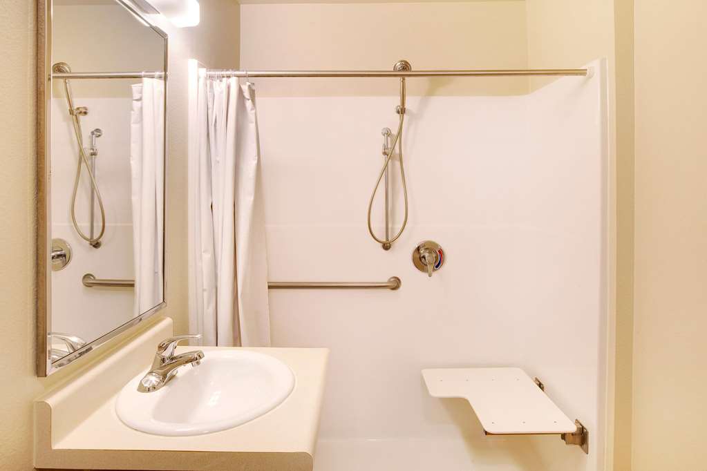 WoodSpring Suites Lafayette - photo 12