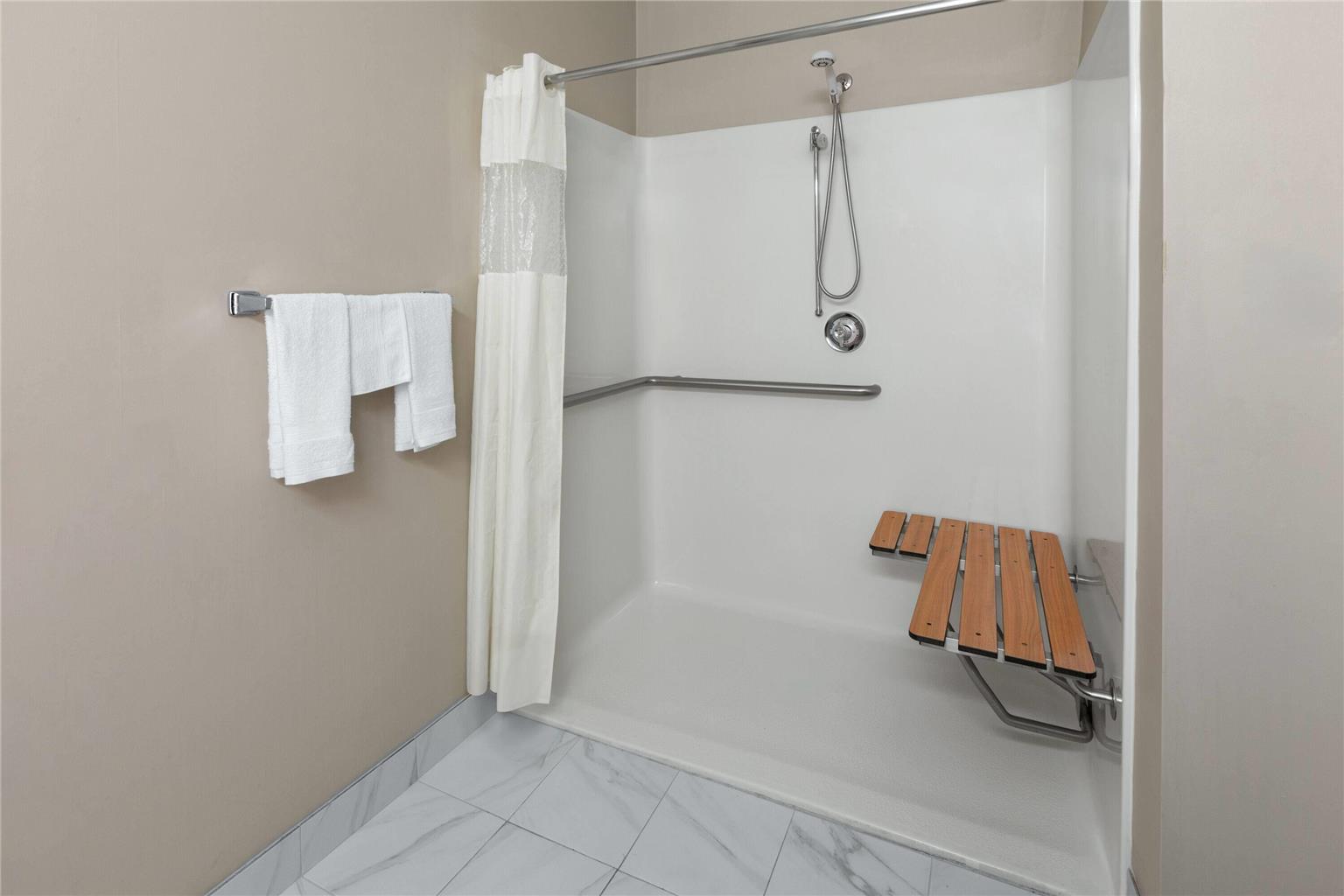 Days Inn & Suites by Wyndham Seaford - photo 23