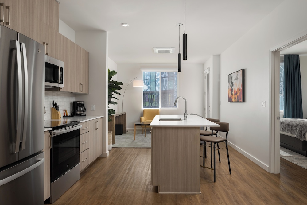 Sentral Alloy Midtown - photo 20