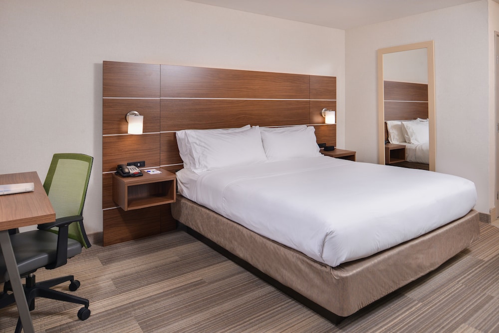 Holiday Inn Express Westley North Patterson Area - photo 13