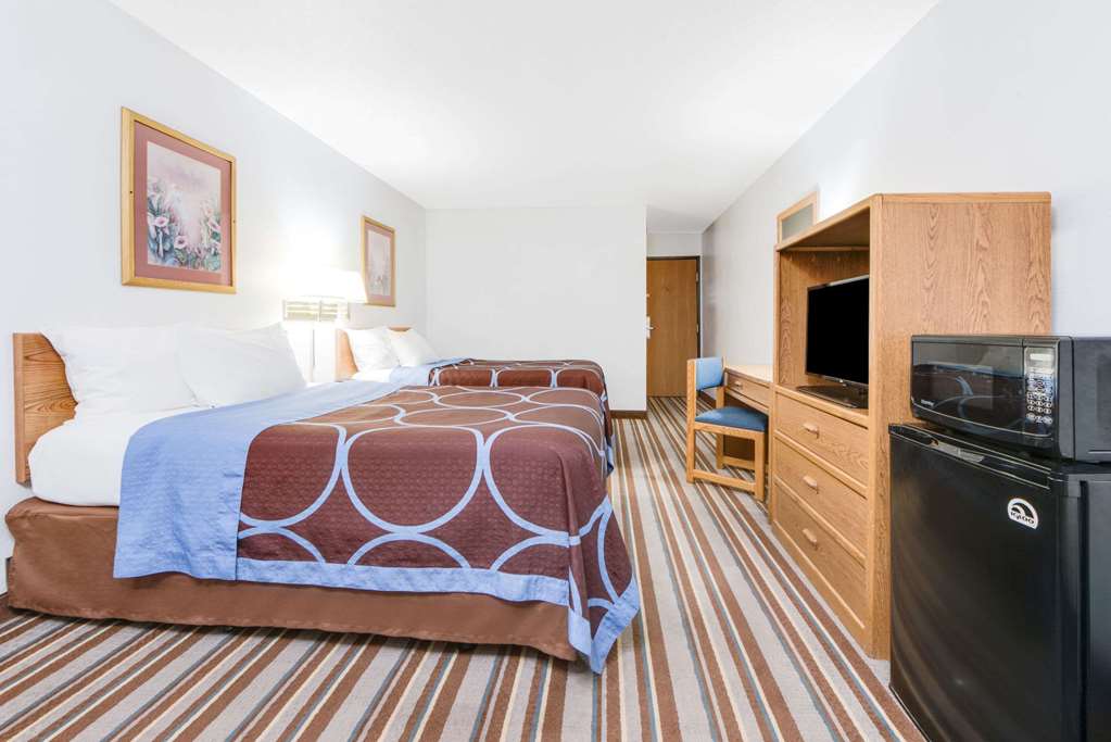 Super 8 by Wyndham Burlington - photo 11