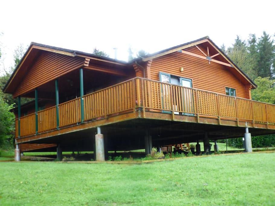 Escape to the Cabin — 4-Star Luxury Hotel in Belturbet, Republic of Ireland