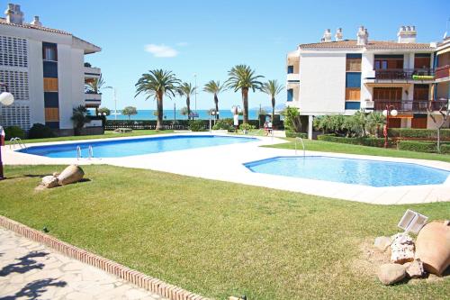 Playazul seafront apartament — 4-Star Luxury Hotel in Cambrils, Spain