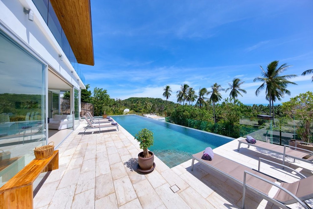 3 BR Luxury seaview Bang Po Zoe — 4-Star Luxury Hotel in Koh Samui, Thailand