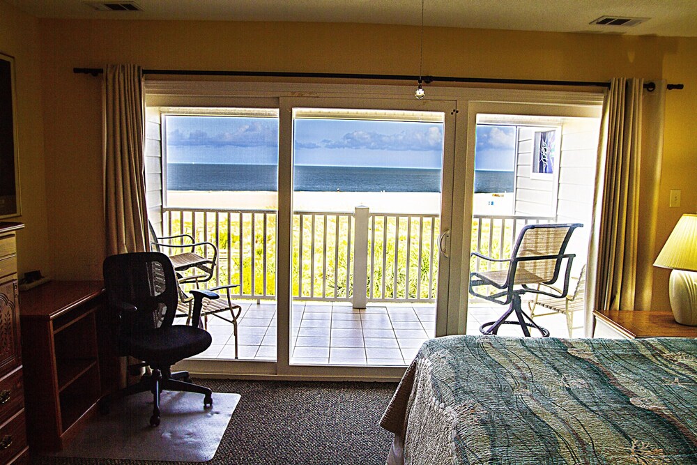 Ocean Song at Beachside Colony - photo 5