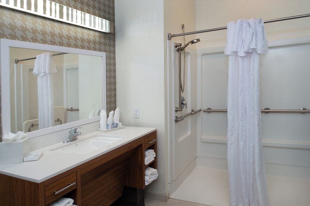 Home2 Suites by Hilton St. Louis Forest Park - photo 37