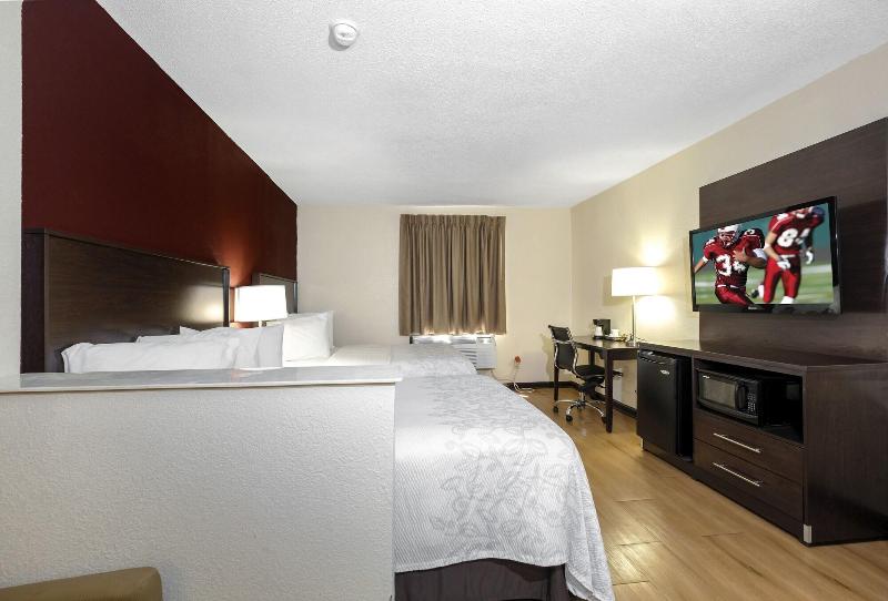Red Roof Inn PLUS & Suites Opelika - photo 29