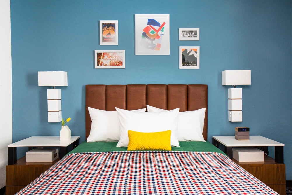 Uptown Suites Extended Stay Austin TX North