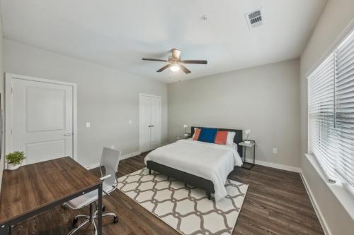 New Construction 2bd Apt I Properties By Preston — 4-Star Luxury Hotel in Houston, United States