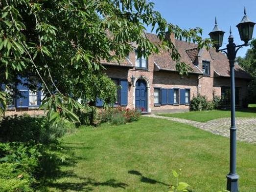 Villa Hestia — 4-Star Luxury Hotel in Bekkevoort, Belgium
