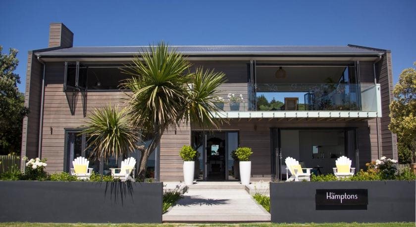The Hamptons — 4-Star Luxury Hotel in Kaikoura, New Zealand