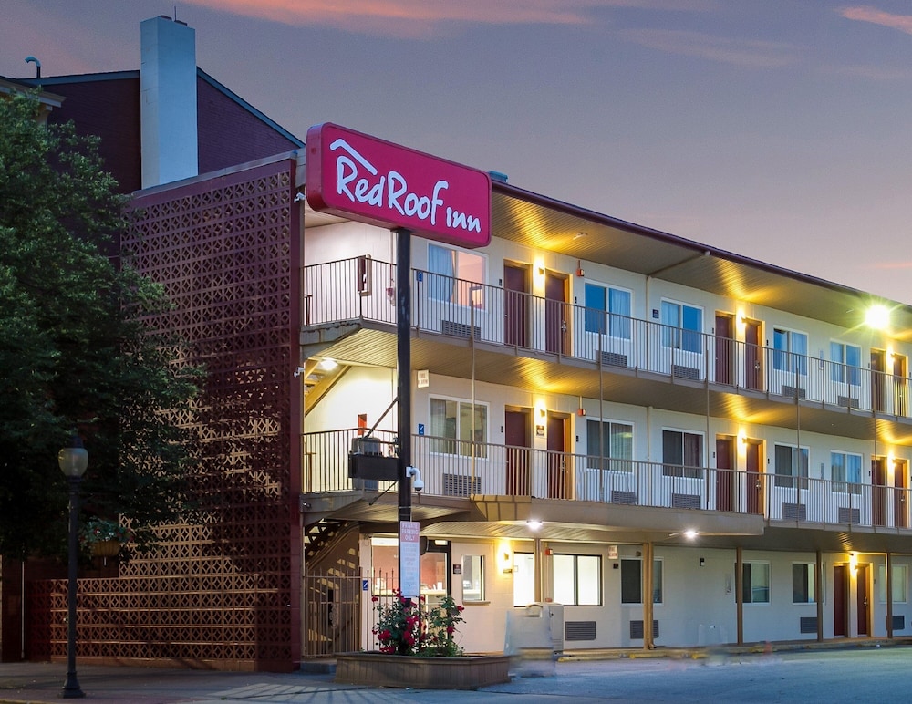 Red Roof Inn York Downtown - photo 26