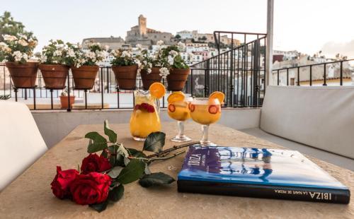 Apartamentos Mariano — 4-Star Luxury Hotel in Ibiza, Spain