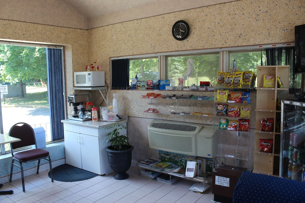 Tides Motor Inn at Stehli Beach - photo 23