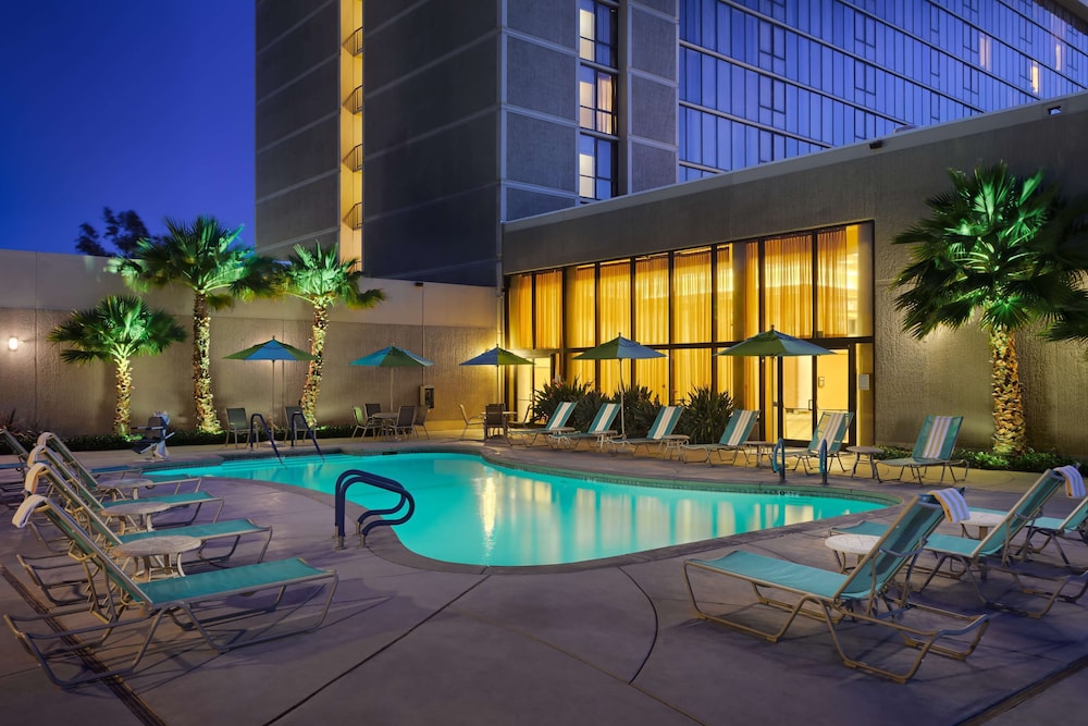 Hilton Sacramento Arden West - photo 46