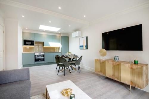 Marble Arch Suite 8 — 4-Star Luxury Hotel in London, United Kingdom