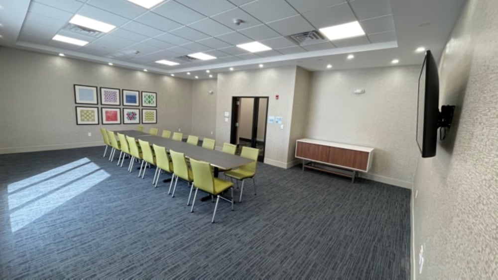 Holiday Inn Express Fall River North by IHG - photo 23