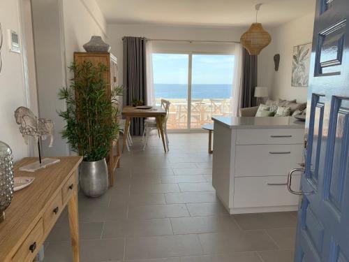 Apartamento en Playa Santo Tomas — 4-Star Luxury Hotel in Es Migjorn Gran, Spain