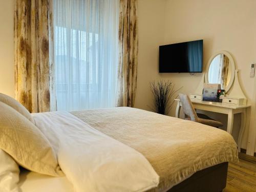 Luxury city rooms — hotel in Ogulin