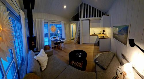 Charmant hus med bastu och braskamin — hotel in Alingsas