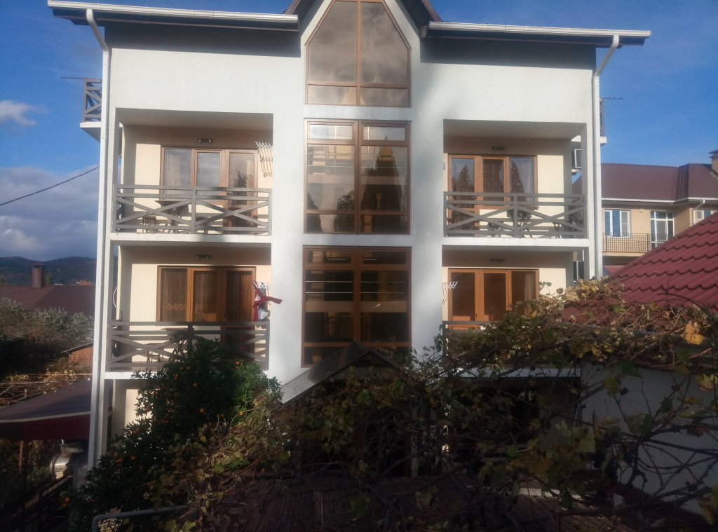 Polina - carbon neutral hotel in Adler